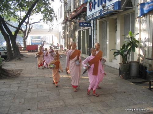 Gijs Velghe | Myanmar